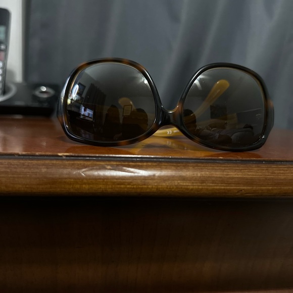 Kate Spade Carmel/S Sunglasses. - Picture 4 of 5